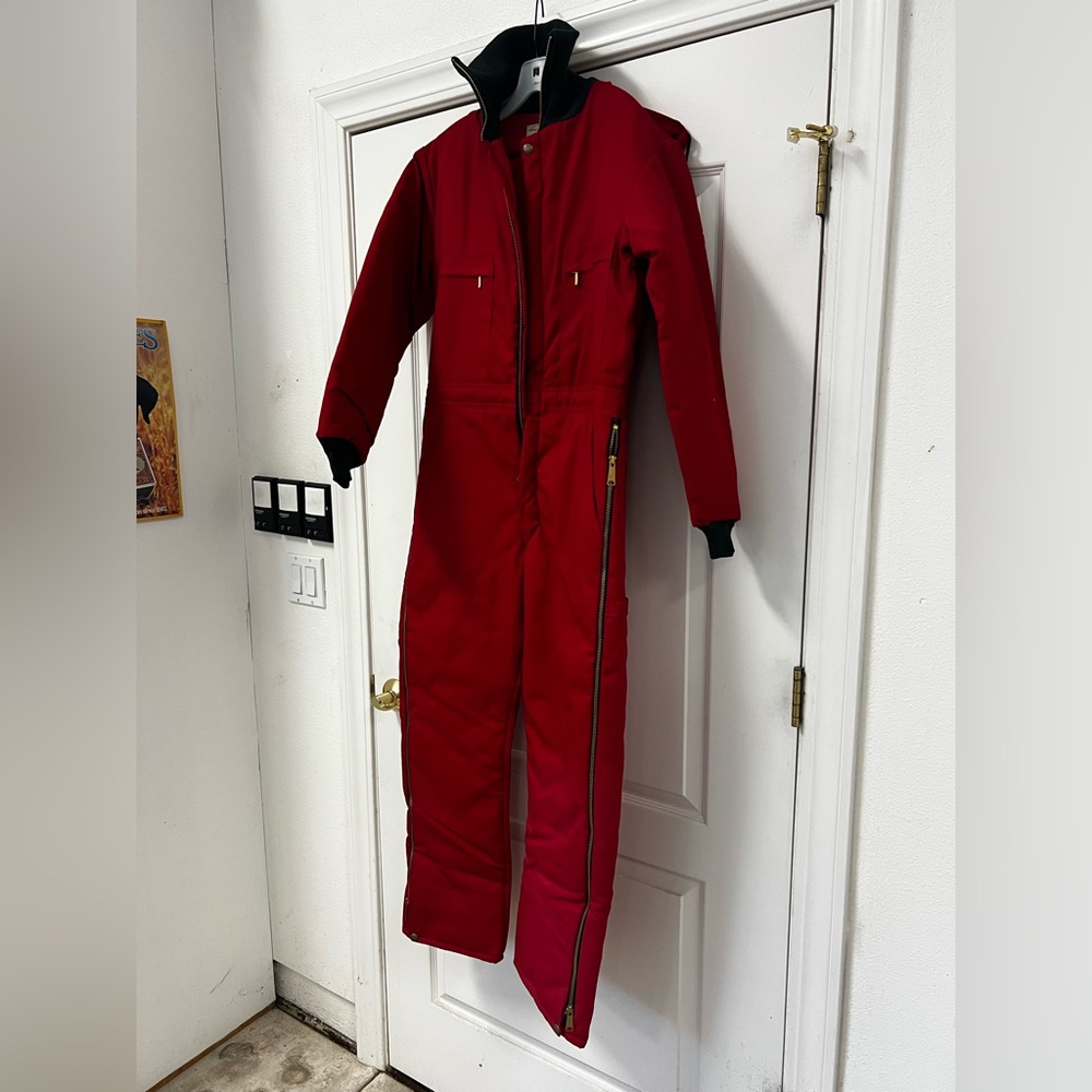 Vintage Men’s Small Regular Quilted Lined Red Snow Suit Bodysuit